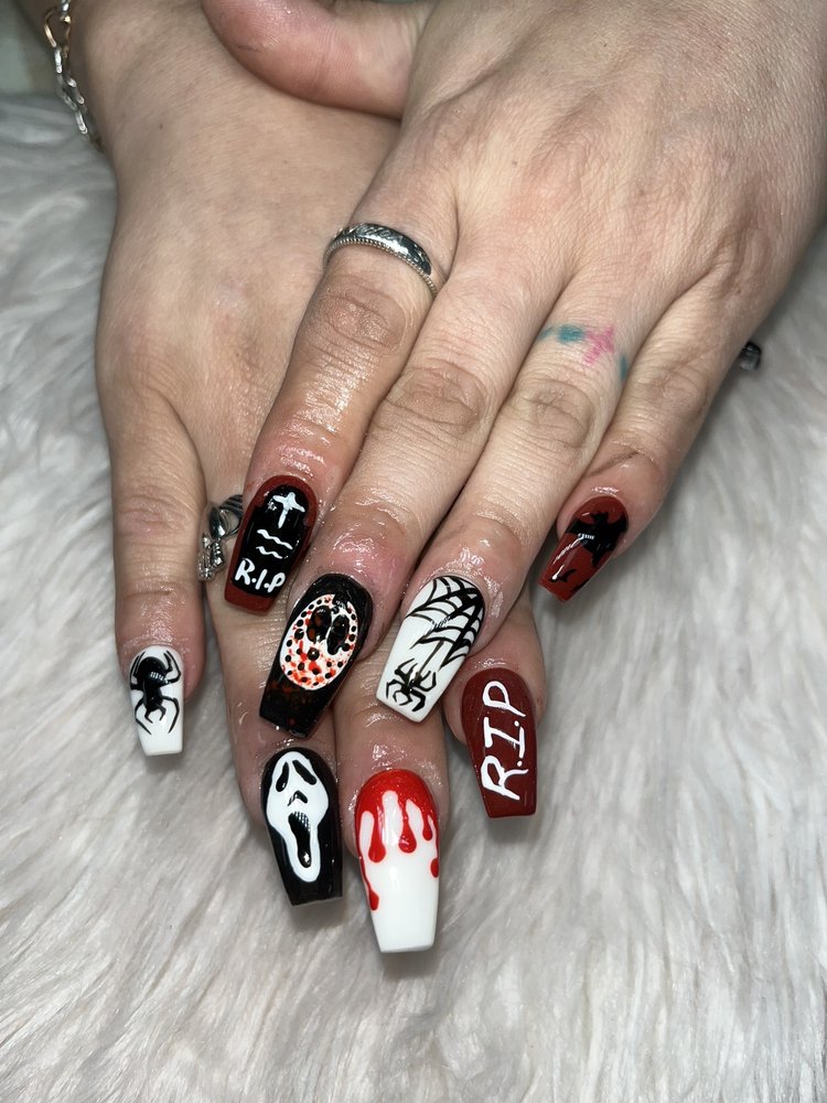 Dipping powder nails at Modern Nails Bridgeport